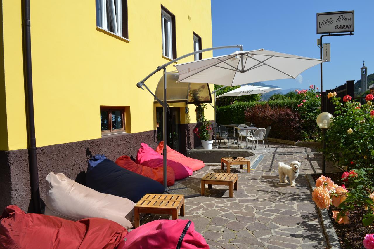Hotel Villa Rina リーヴァ・デル・ガルダ エクステリア 写真
